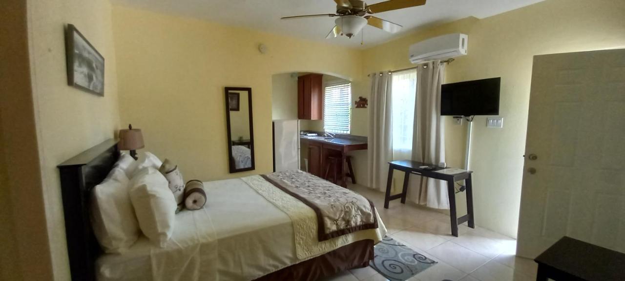 Bed and Breakfast Modrians Ранэвей-Бей Экстерьер фото